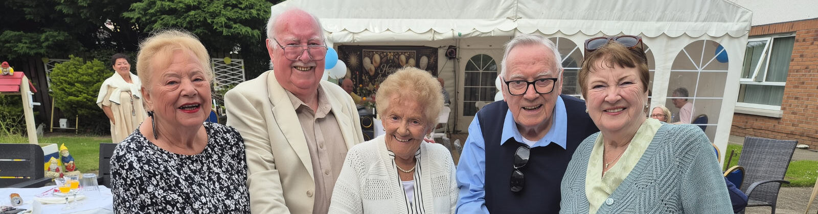 Image of Oaklee Mo (left) and friends